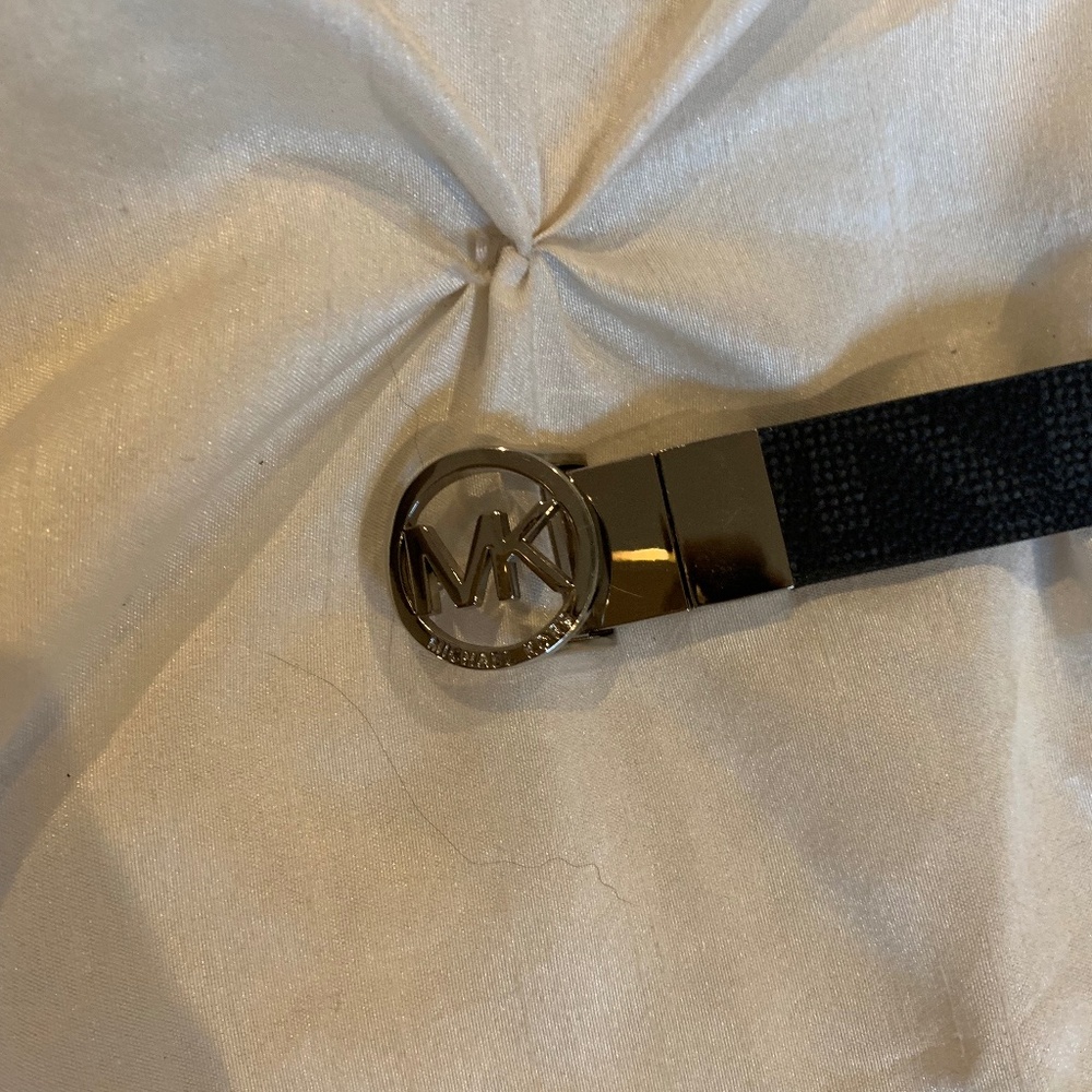 Michael Kors Gray Logo/Black Reversible Belt sz S